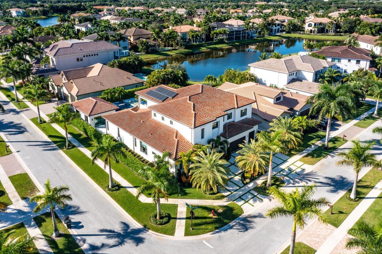 THE OAKS AT BOCA RATON - Residential