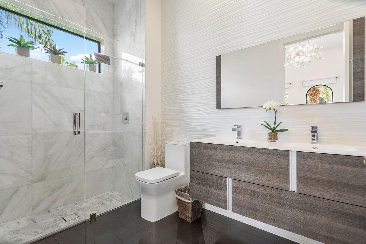 THE OAKS AT BOCA RATON - Residential