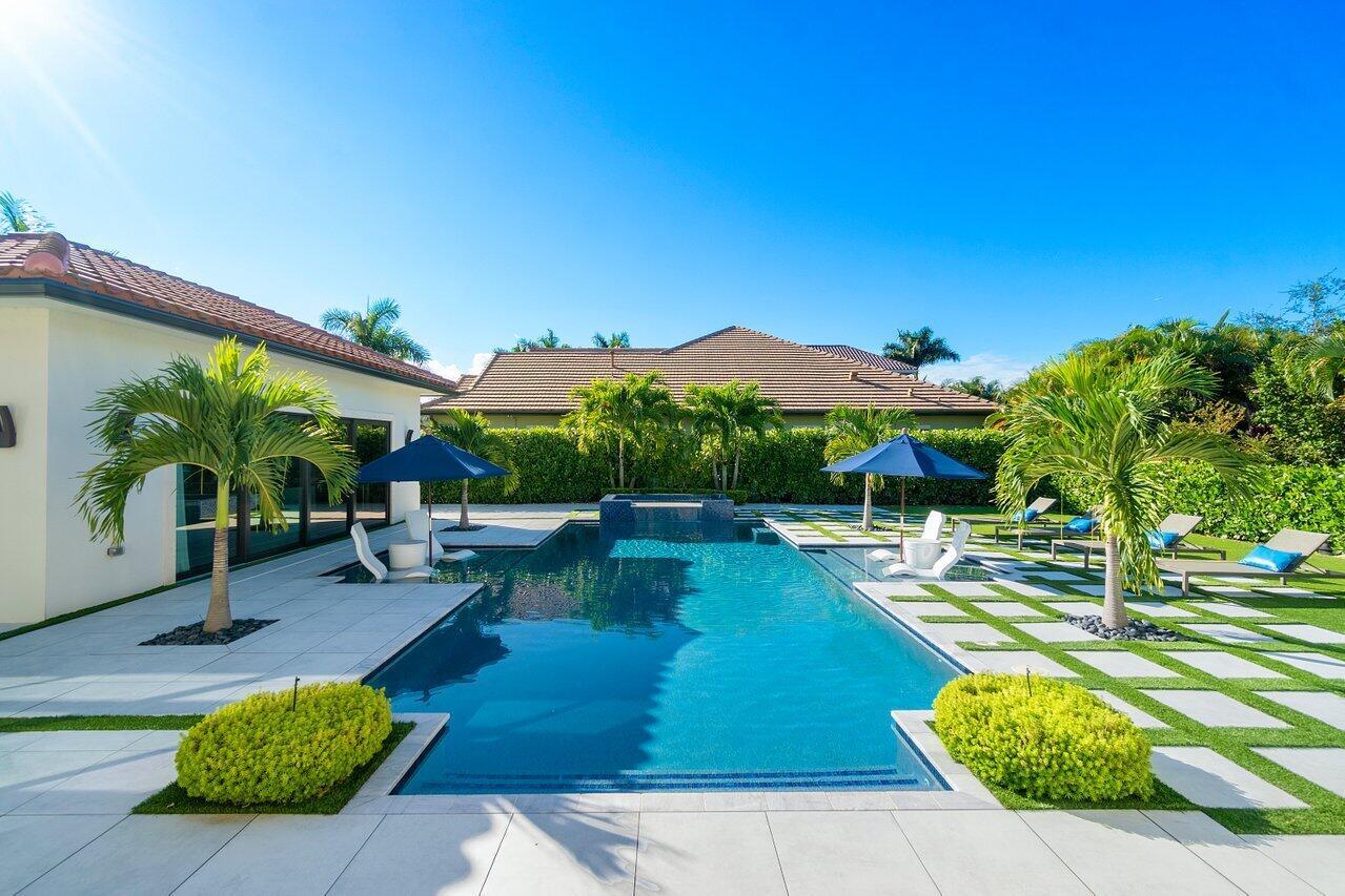 THE OAKS AT BOCA RATON - Residential