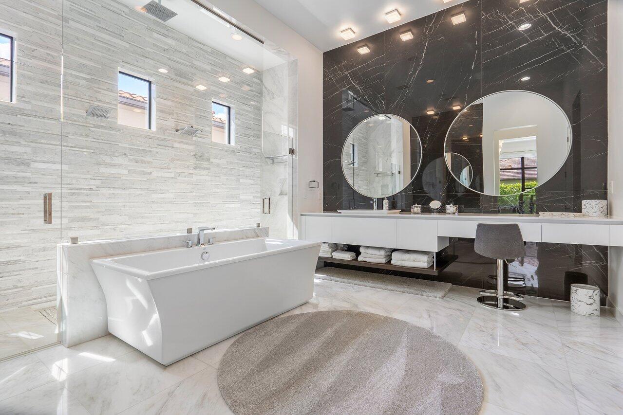 THE OAKS AT BOCA RATON - Residential