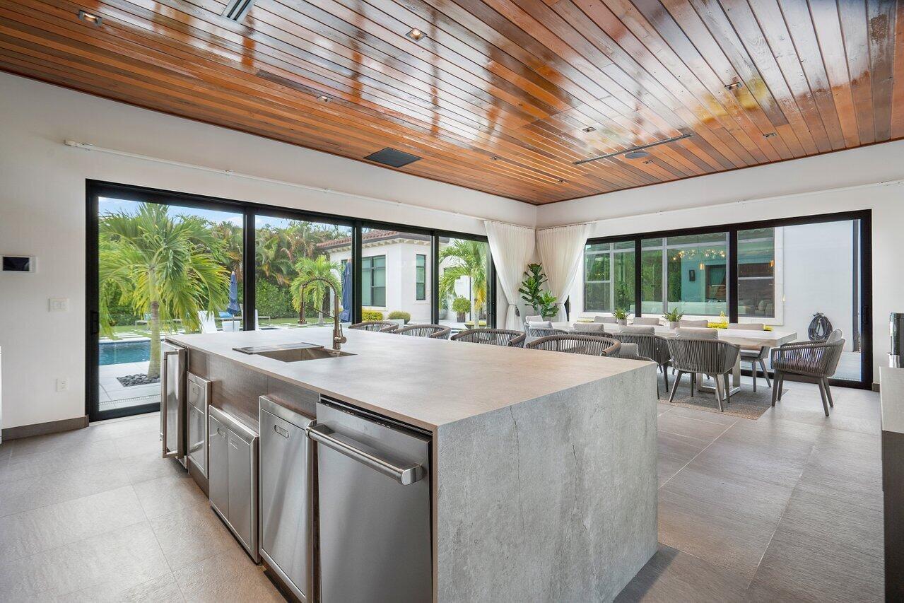 THE OAKS AT BOCA RATON - Residential