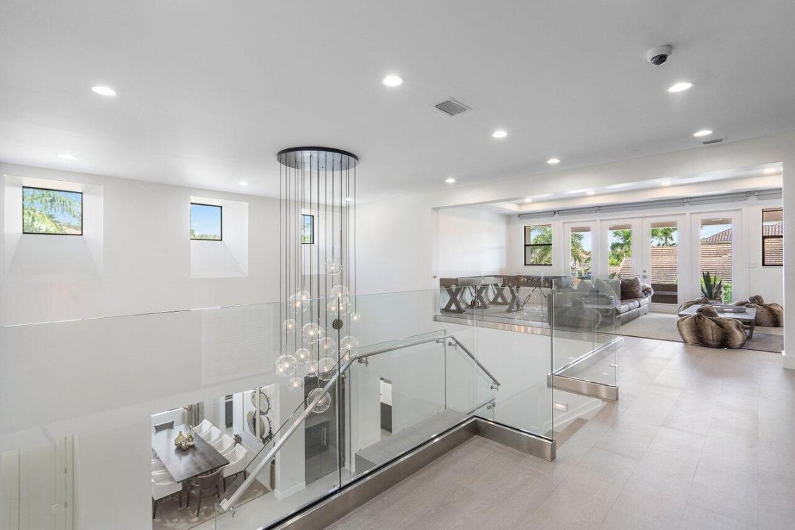 THE OAKS AT BOCA RATON - Residential