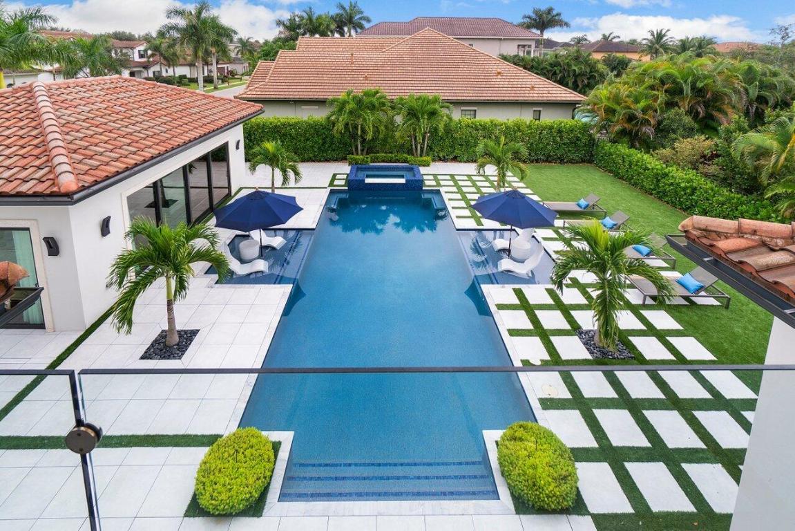 THE OAKS AT BOCA RATON - Residential