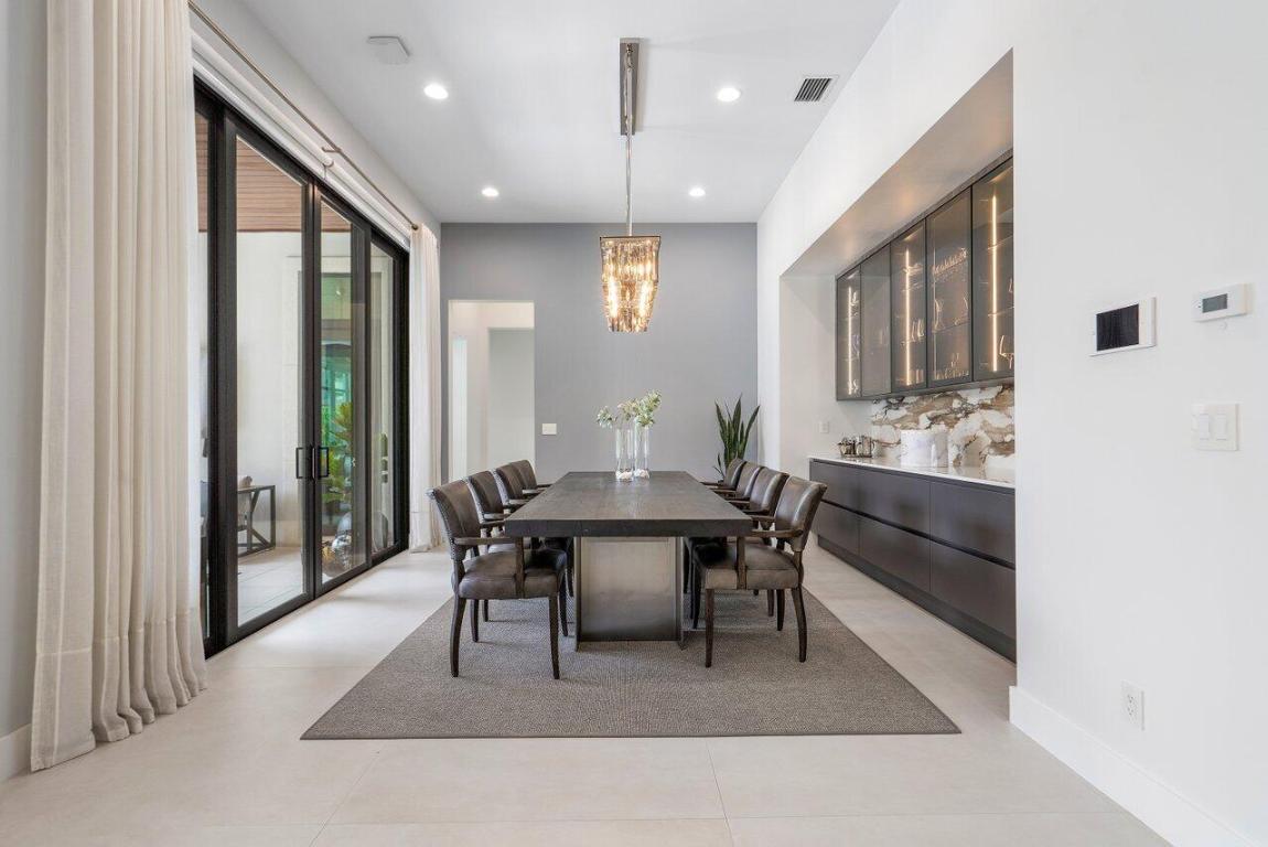 THE OAKS AT BOCA RATON - Residential