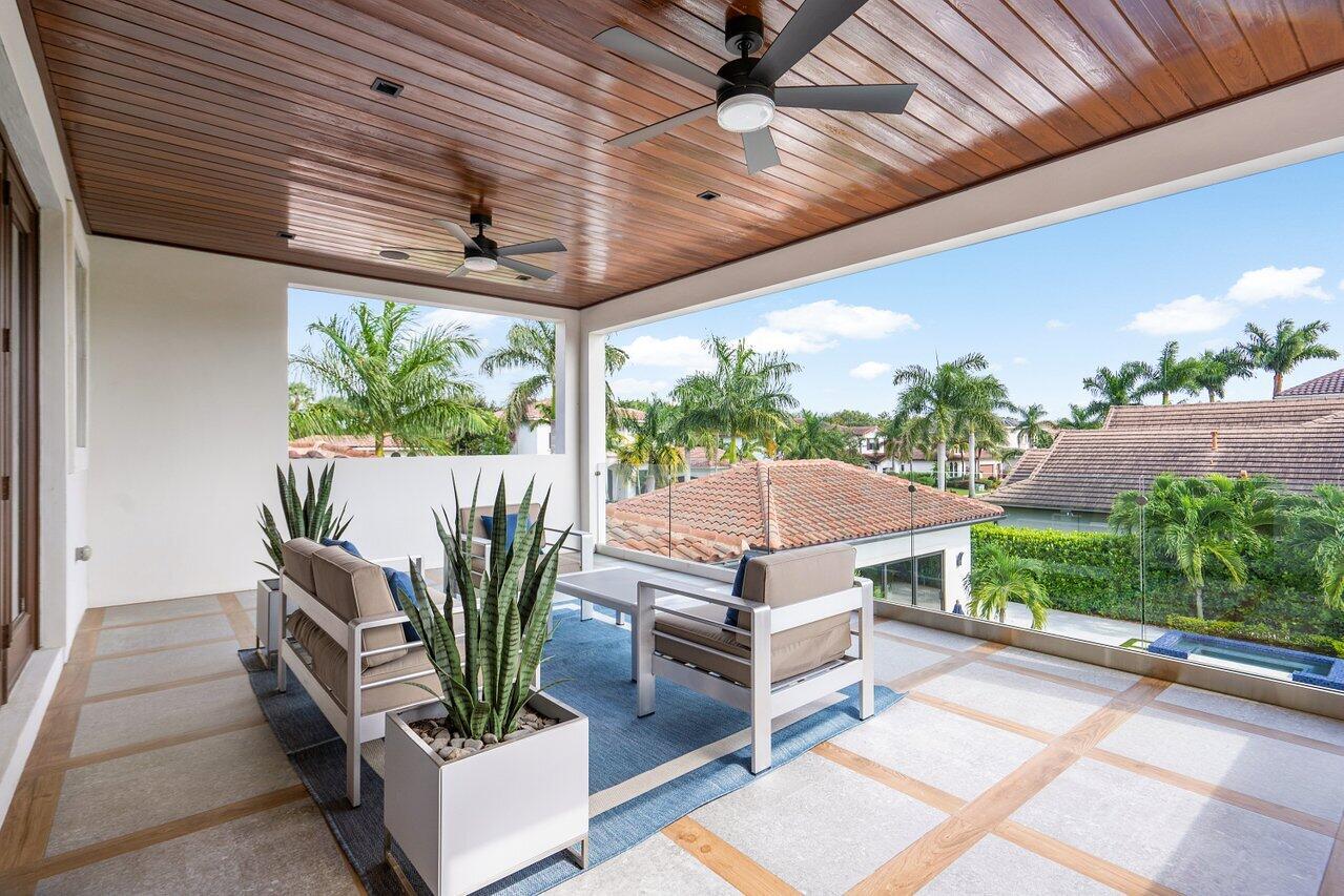 THE OAKS AT BOCA RATON - Residential