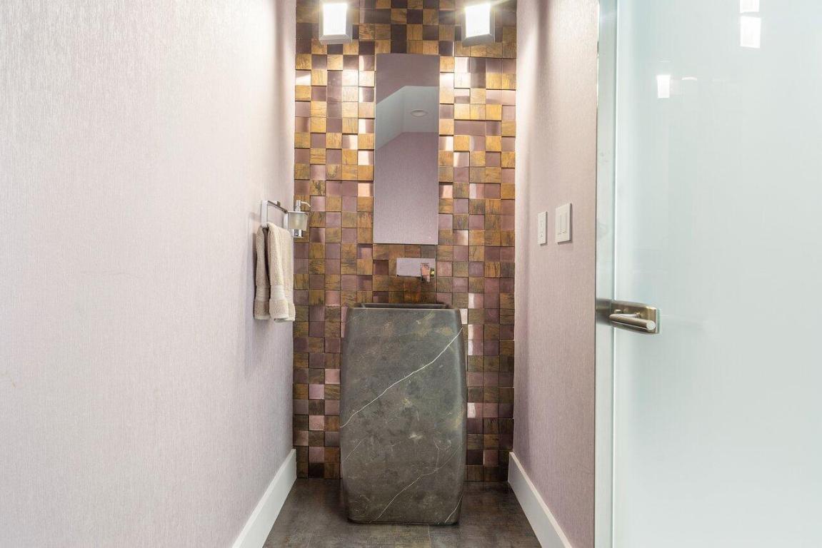 THE OAKS AT BOCA RATON - Residential