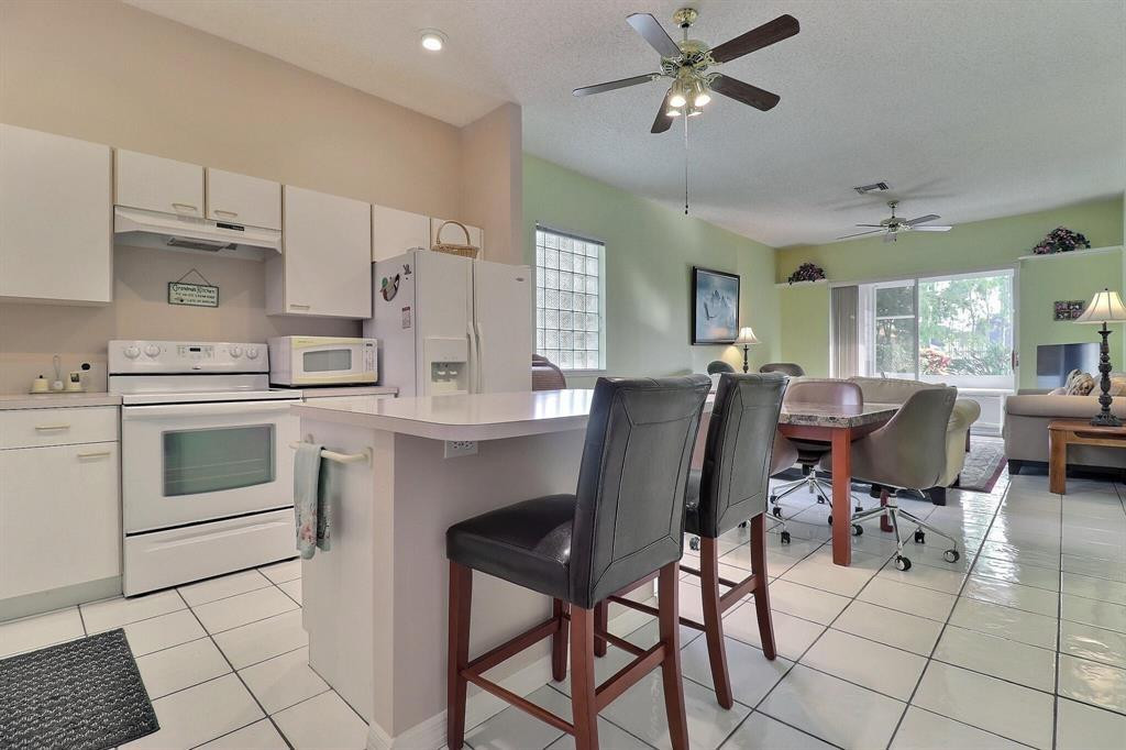 MONTEREY ON THE LAKE - Residential