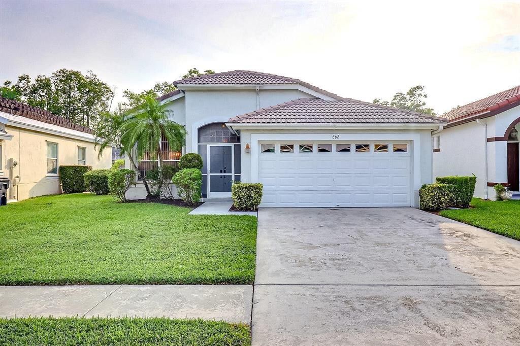 Photo of 662 Lake Wellington Drive, Wellington, FL 33414 (MLS # B26020982)