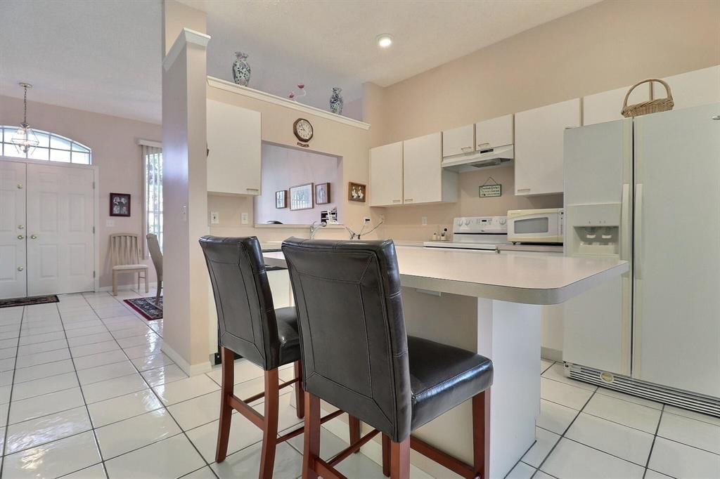 MONTEREY ON THE LAKE - Residential