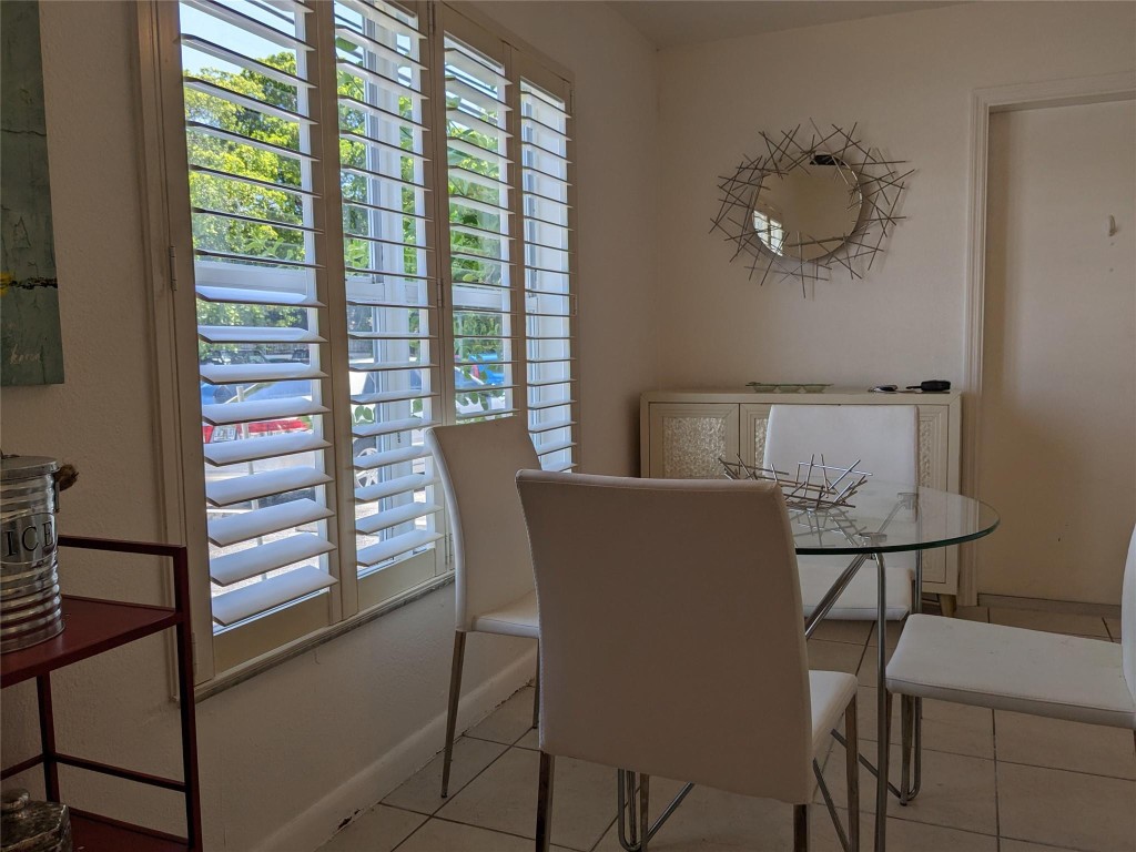 Middle River Villas - Residential
