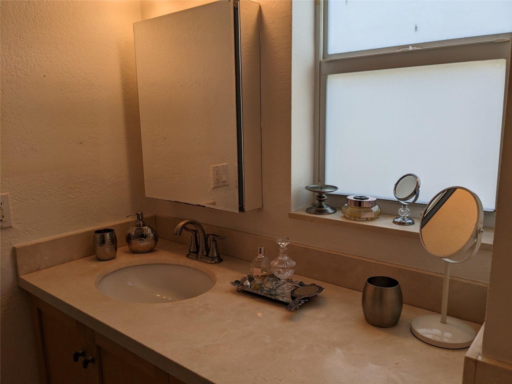 Middle River Villas - Residential