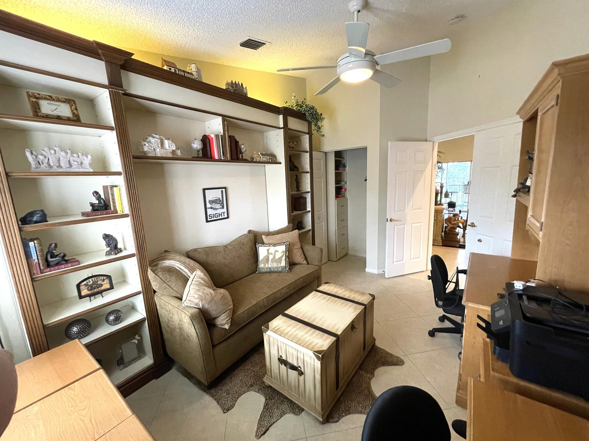 GROVE VILLAGE CONDO - Residential Lease