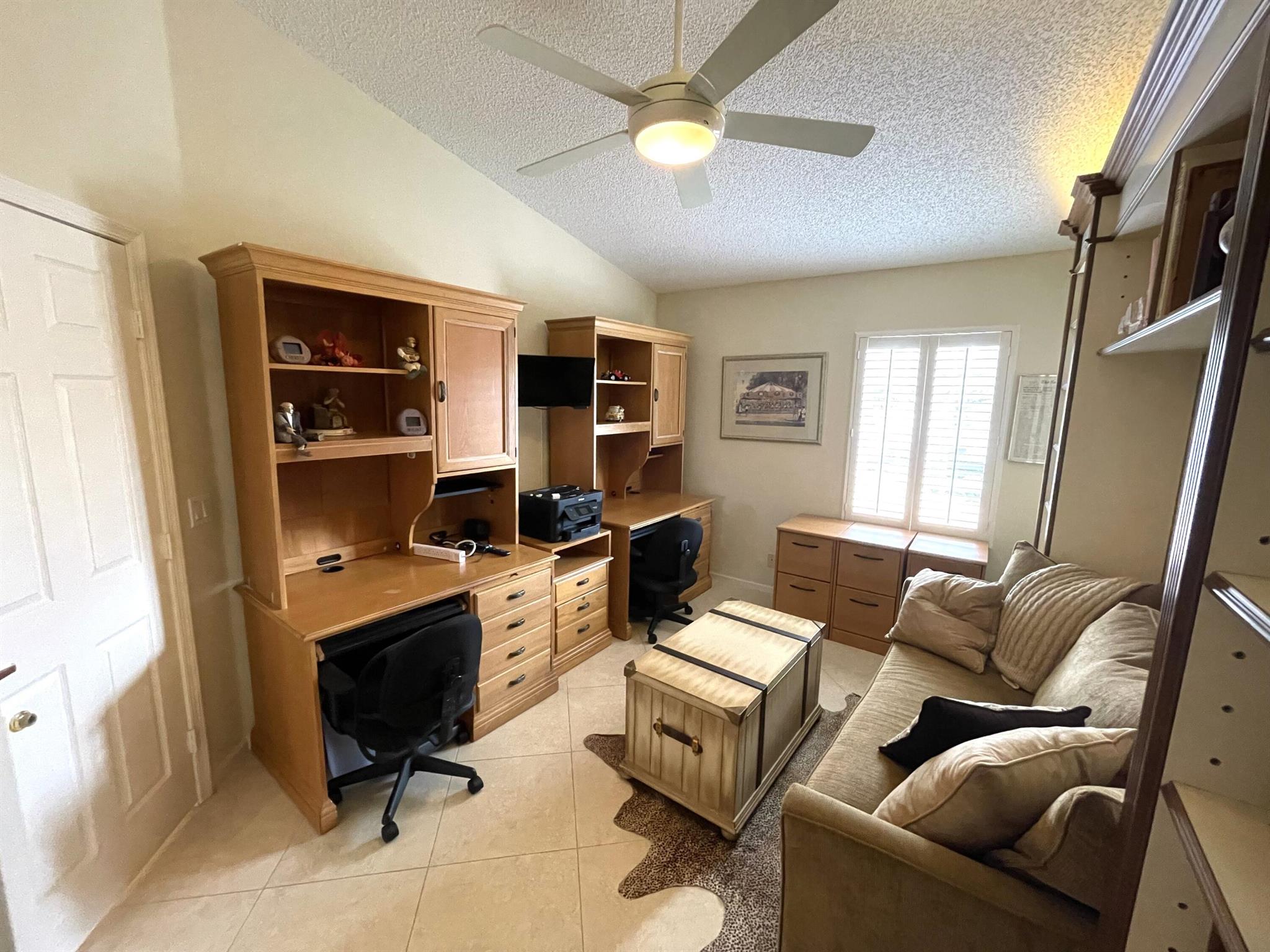 GROVE VILLAGE CONDO - Residential Lease