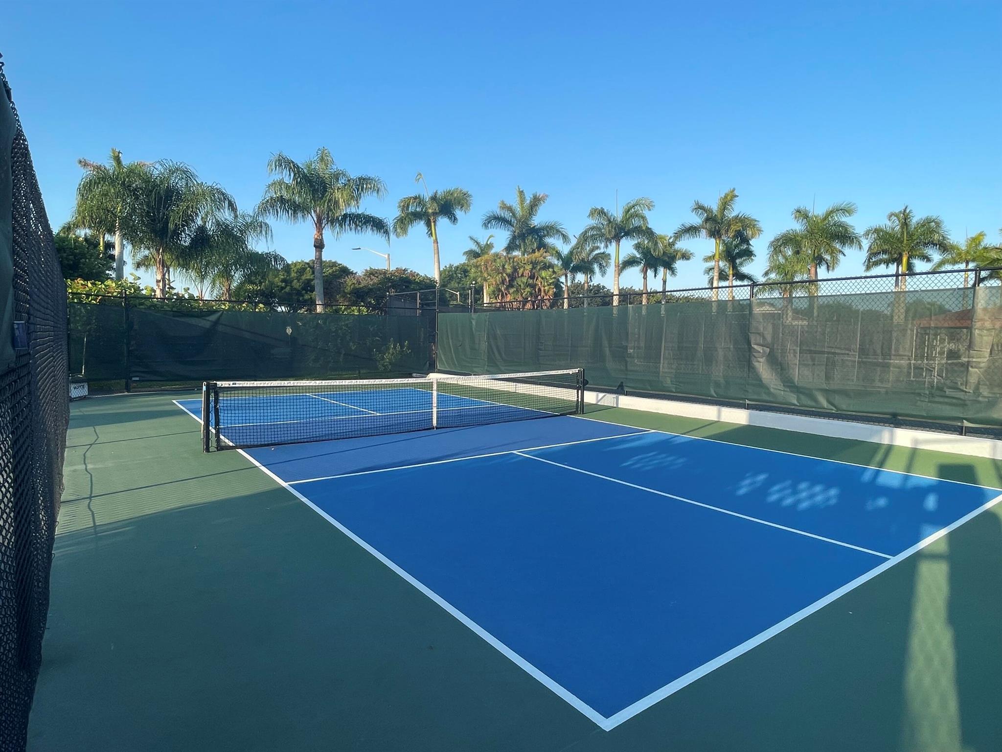 GROVE VILLAGE CONDO - Residential Lease