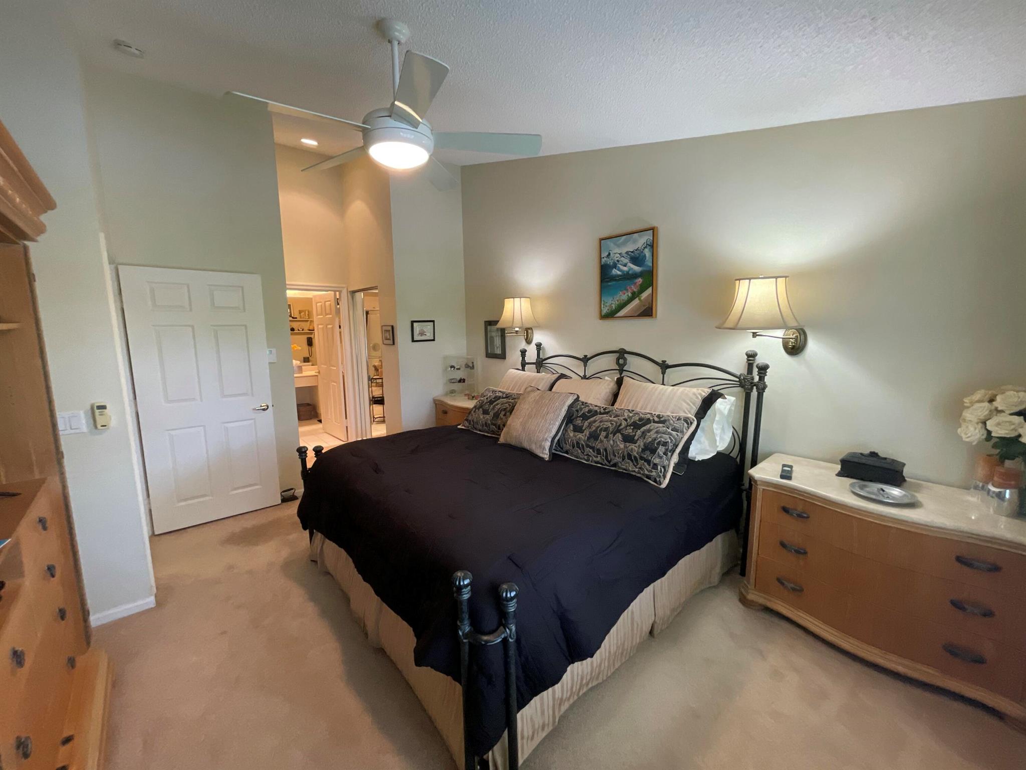 GROVE VILLAGE CONDO - Residential Lease