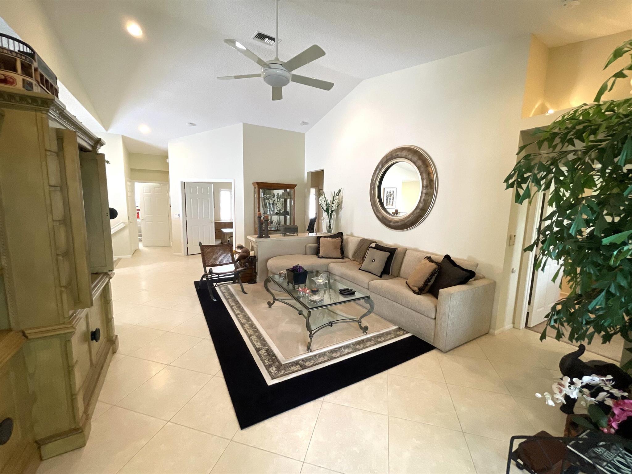 GROVE VILLAGE CONDO - Residential Lease