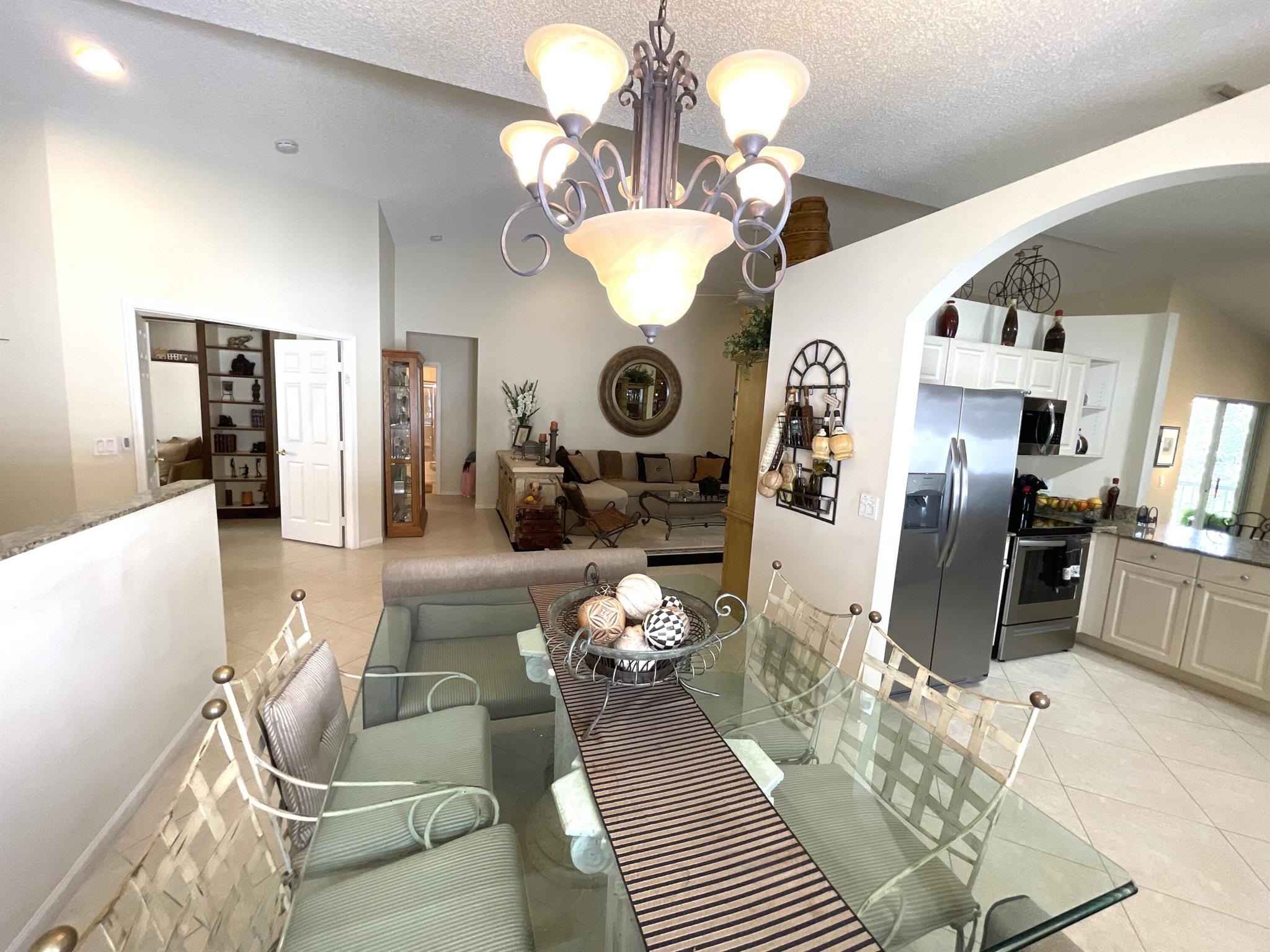 GROVE VILLAGE CONDO - Residential Lease