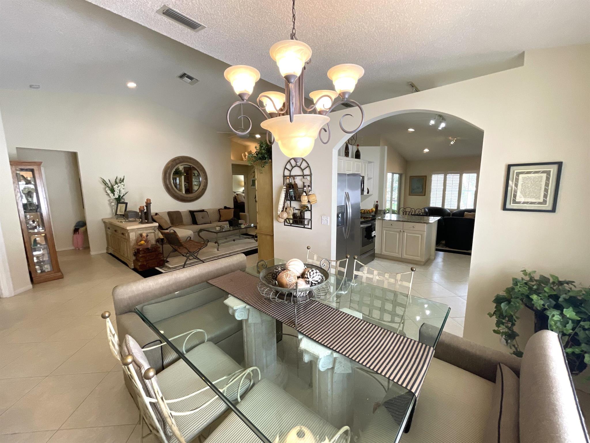 GROVE VILLAGE CONDO - Residential Lease