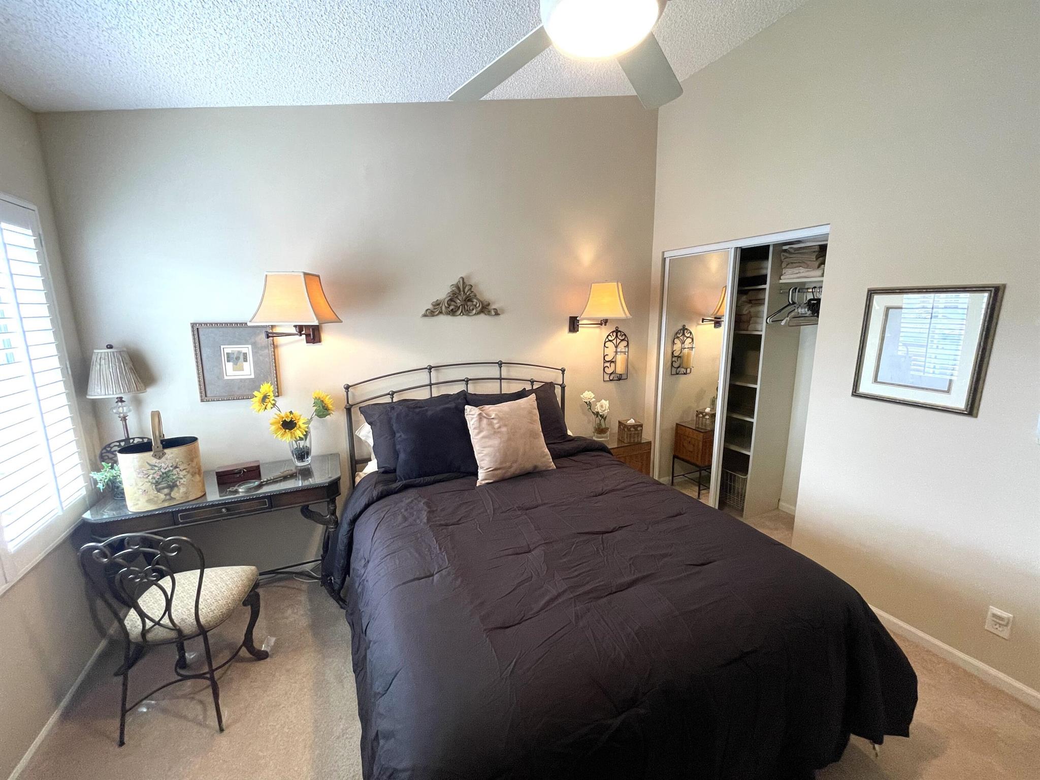 GROVE VILLAGE CONDO - Residential Lease