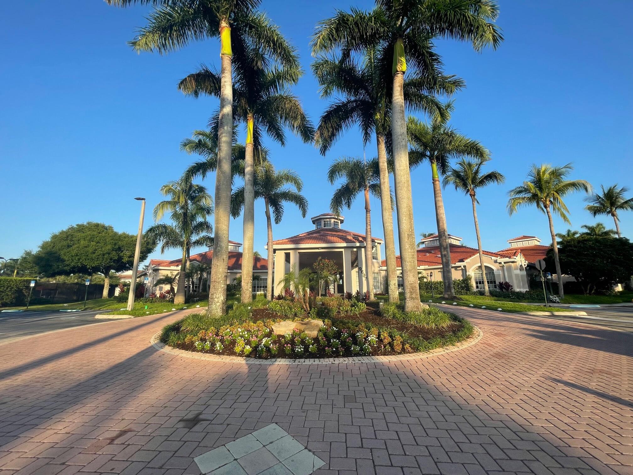 GROVE VILLAGE CONDO - Residential Lease