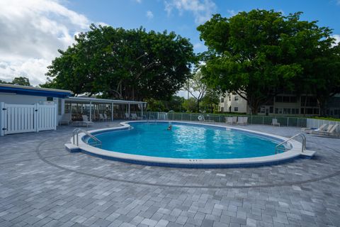 Tiny photo for 107 Prescott E, Deerfield Beach, FL 33442 (MLS # R11143526)