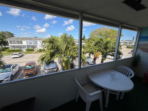 Tiny photo for 107 Prescott E, Deerfield Beach, FL 33442 (MLS # R11143526)