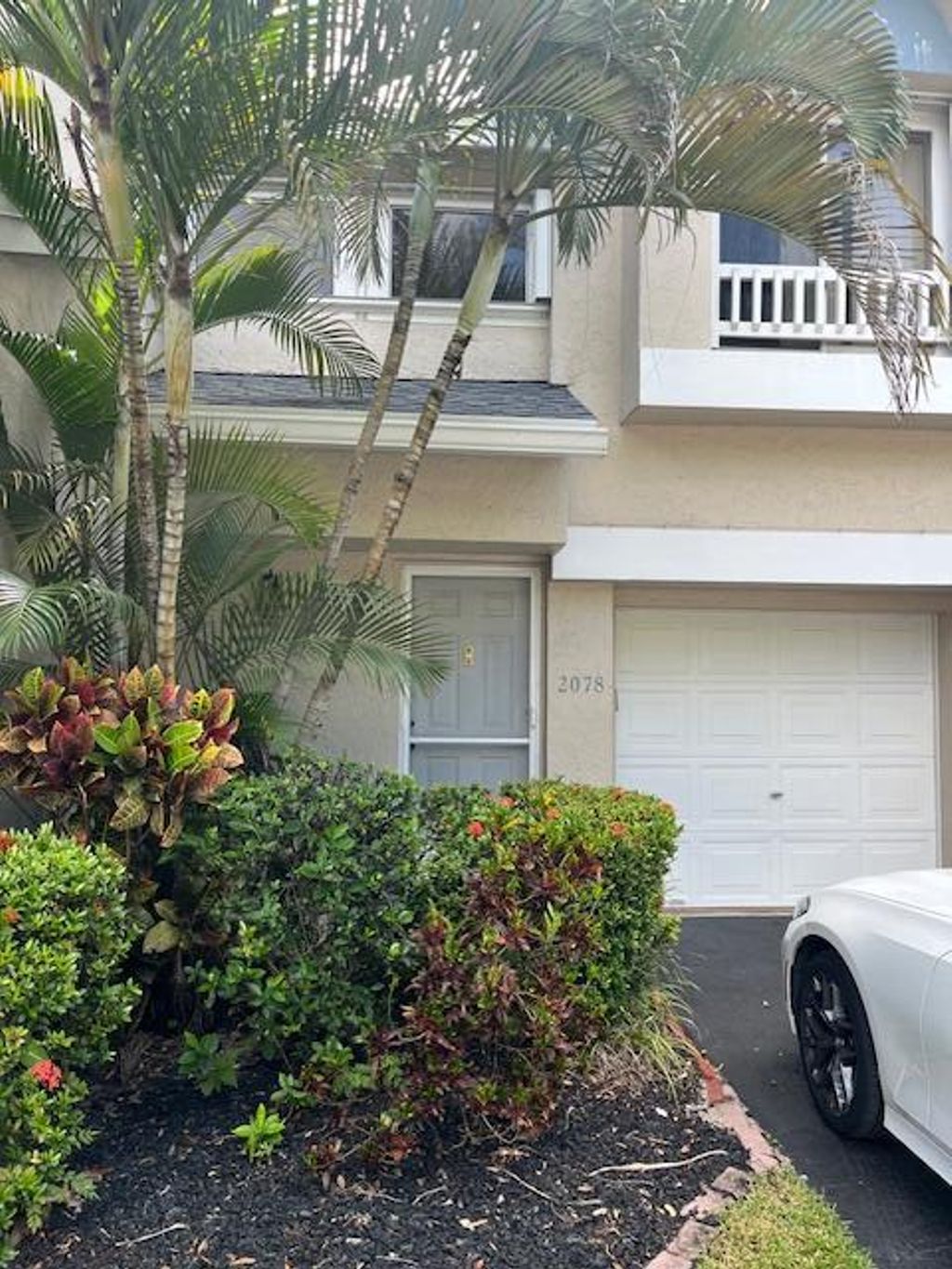 Photo of 2078 Discovery Circle E, Deerfield Beach, FL 33442 (MLS # R11136569)