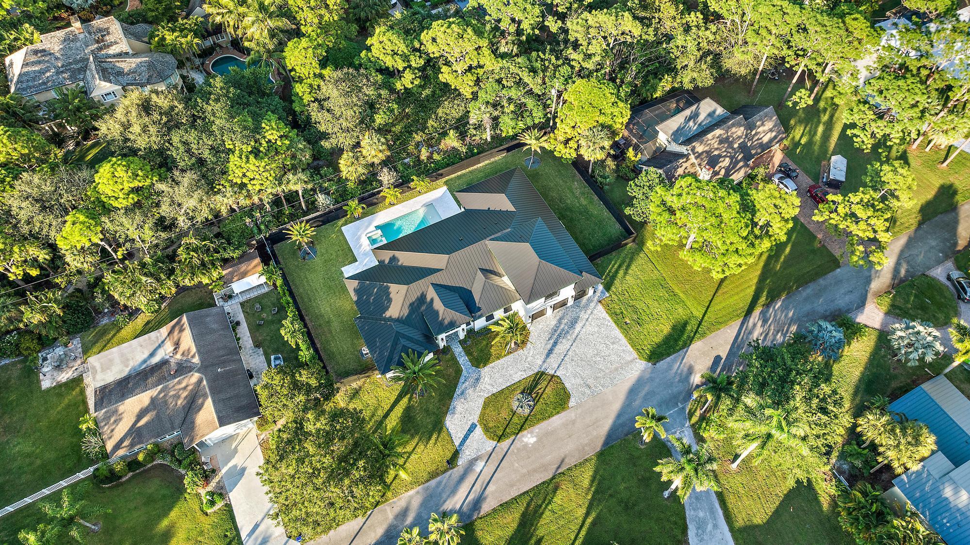 LOXAHATCHEE GARDENS IN - Residential