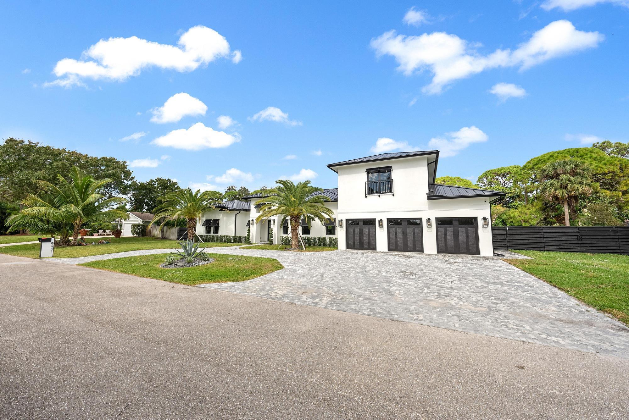 LOXAHATCHEE GARDENS IN - Residential