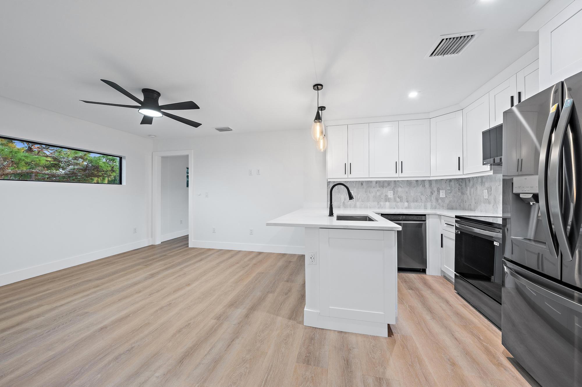 LOXAHATCHEE GARDENS IN - Residential