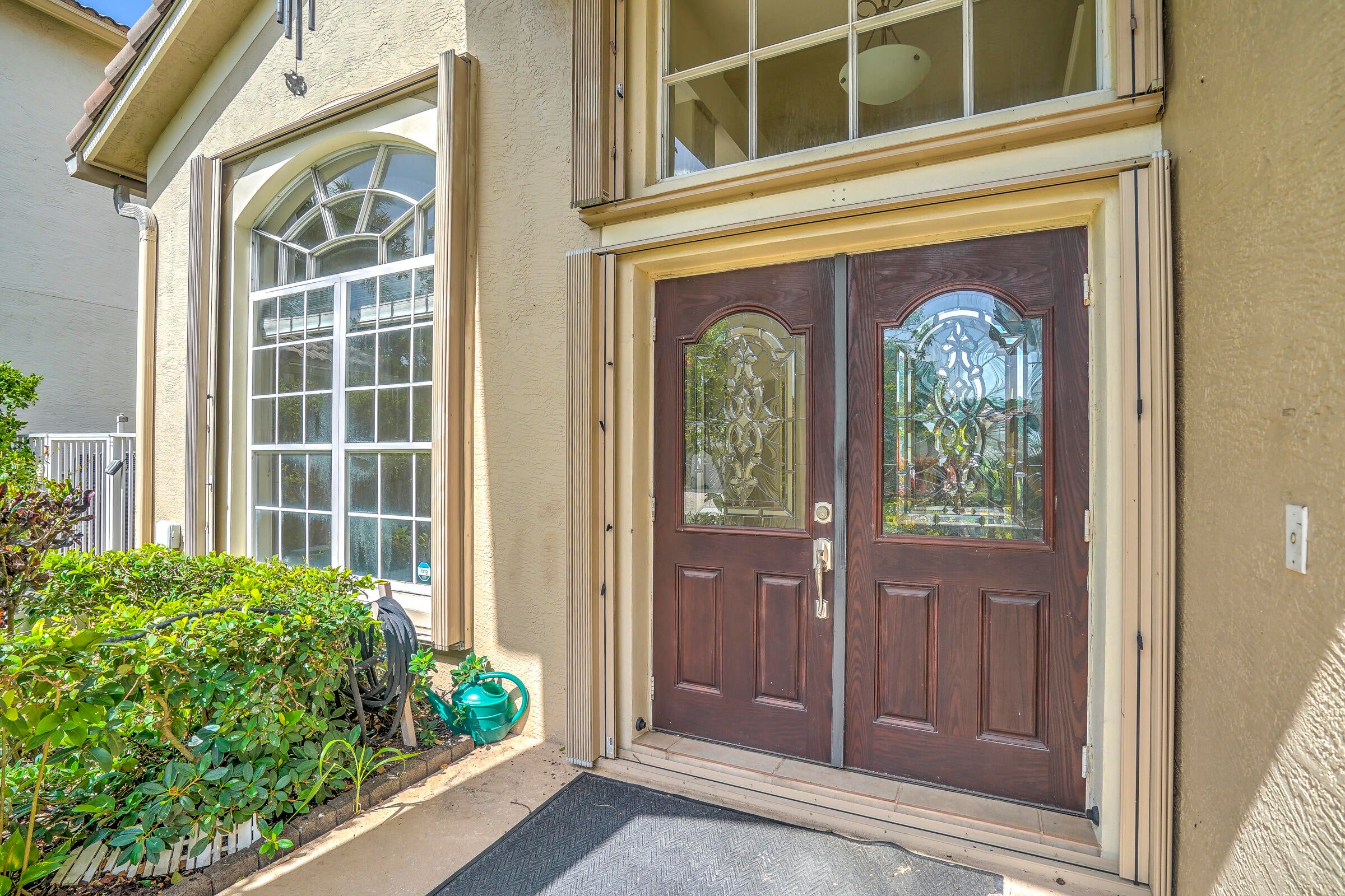 1117 AVONDALE Court