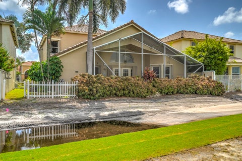 Tiny photo for 1117 AVONDALE Court, West Palm Beach, FL 33409 (MLS # B26072128)