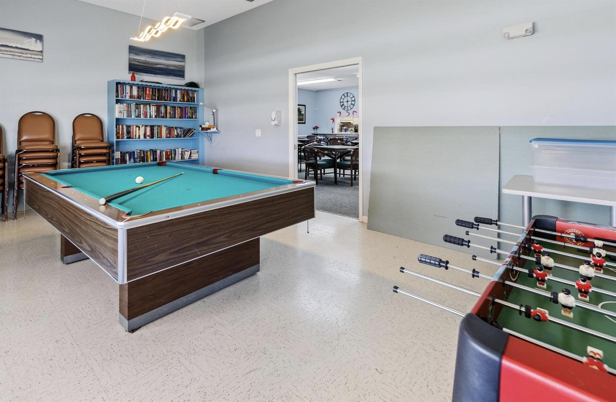 HIGH POINT CONDO SEC 3 - Residential