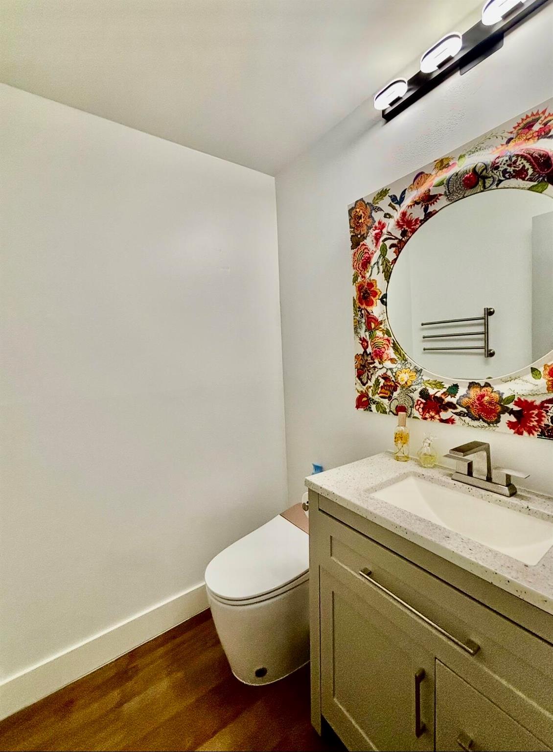 HIGH POINT CONDO SEC 3 - Residential