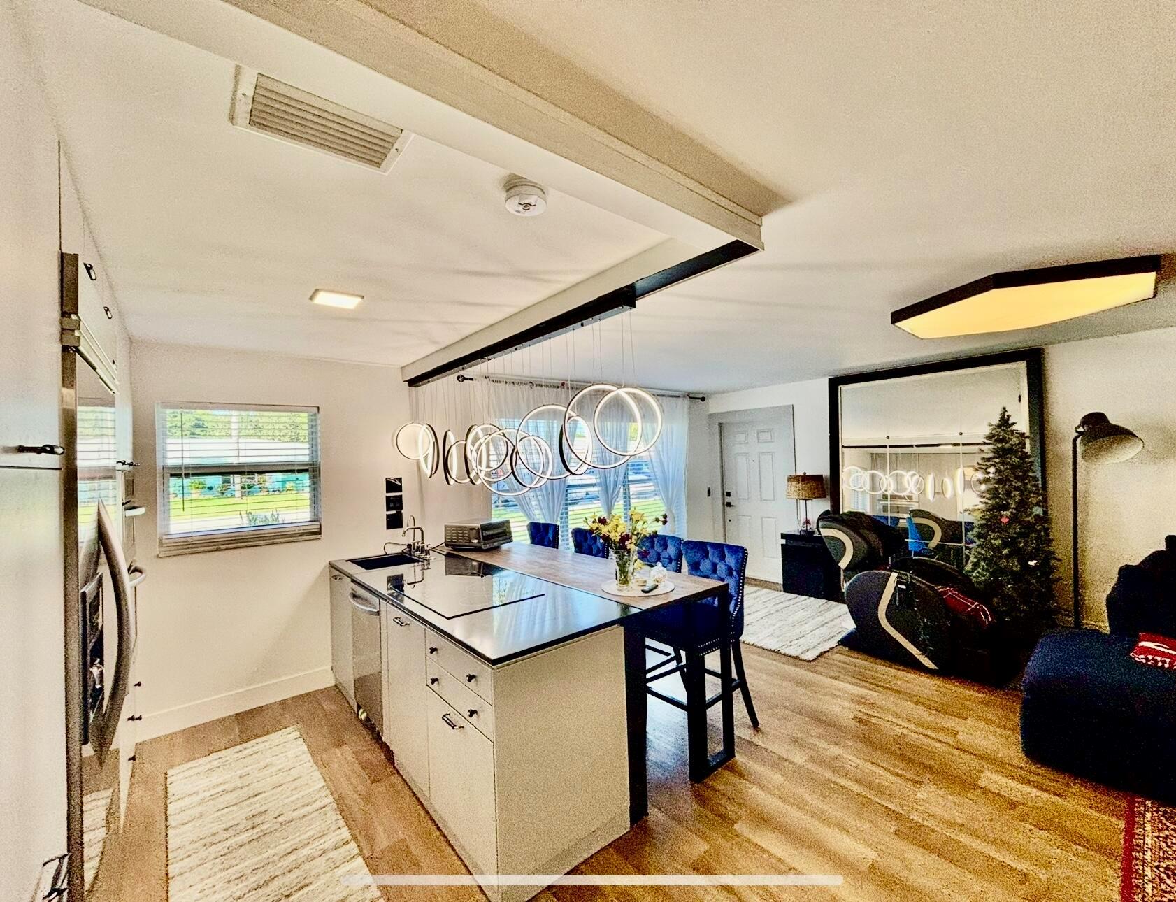 HIGH POINT CONDO SEC 3 - Residential