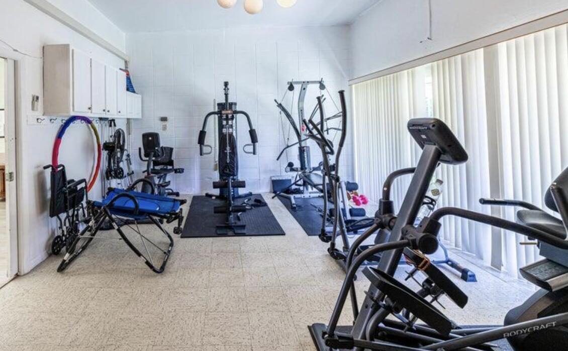 HIGH POINT CONDO SEC 3 - Residential