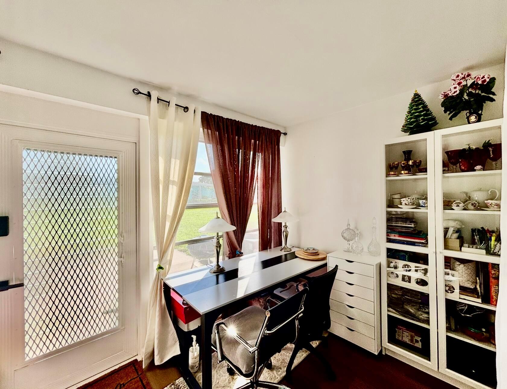 HIGH POINT CONDO SEC 3 - Residential