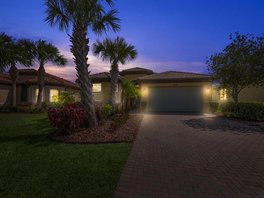 Photo of 11770 SW Crestwood Circle, Port Saint Lucie, FL 34987 (MLS # R10971291)