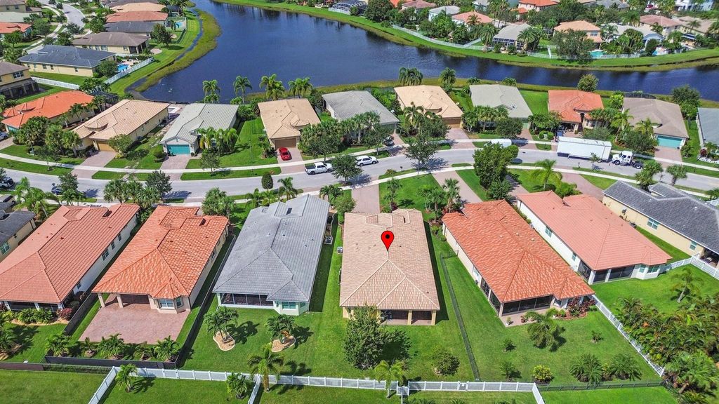 Photo of 11770 SW Crestwood Circle, Port Saint Lucie, FL 34987 (MLS # R10971291)