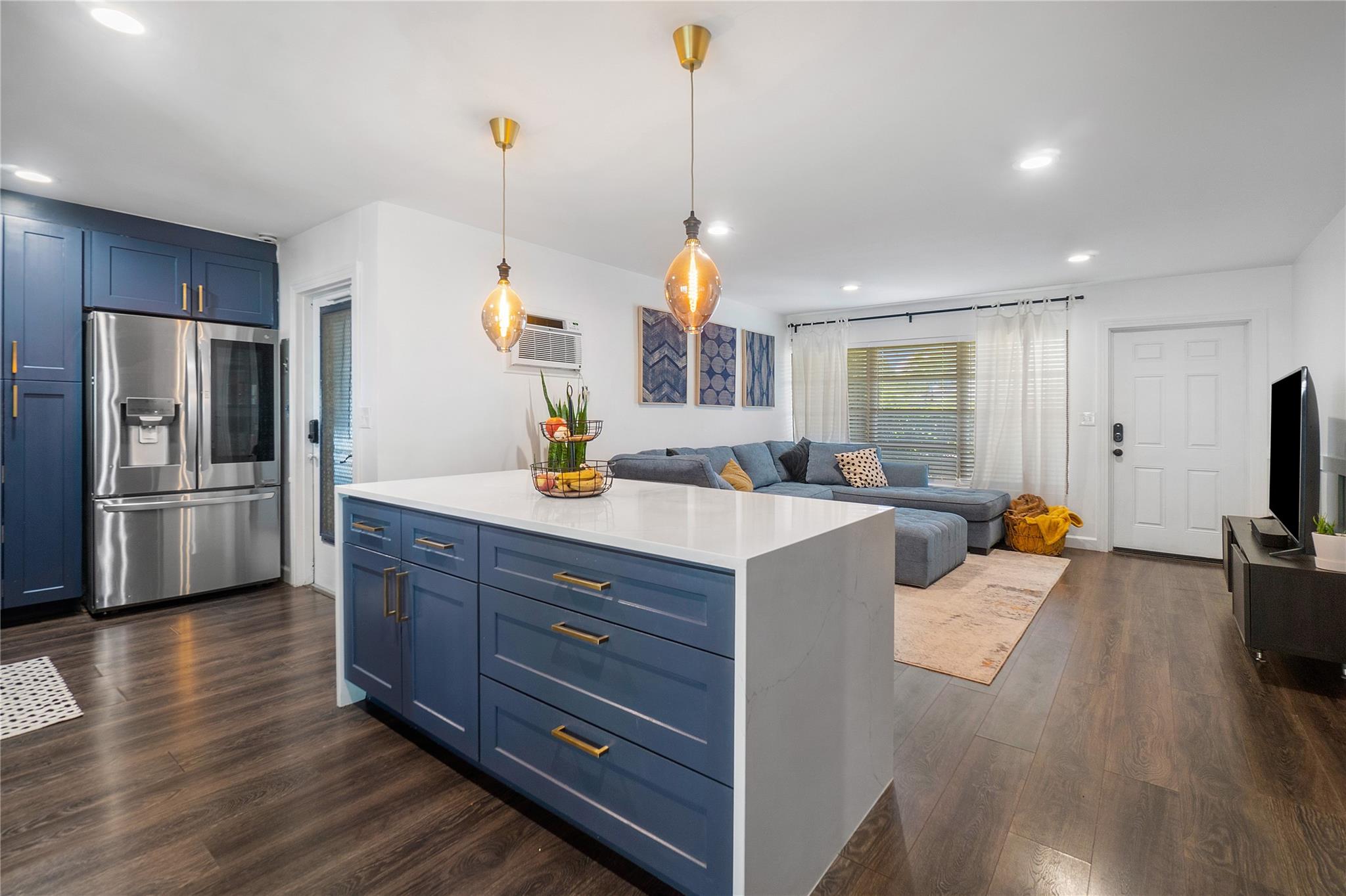 KELSEY CITY - Residential