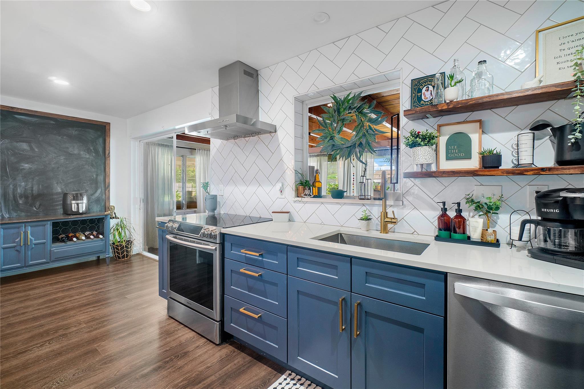 KELSEY CITY - Residential