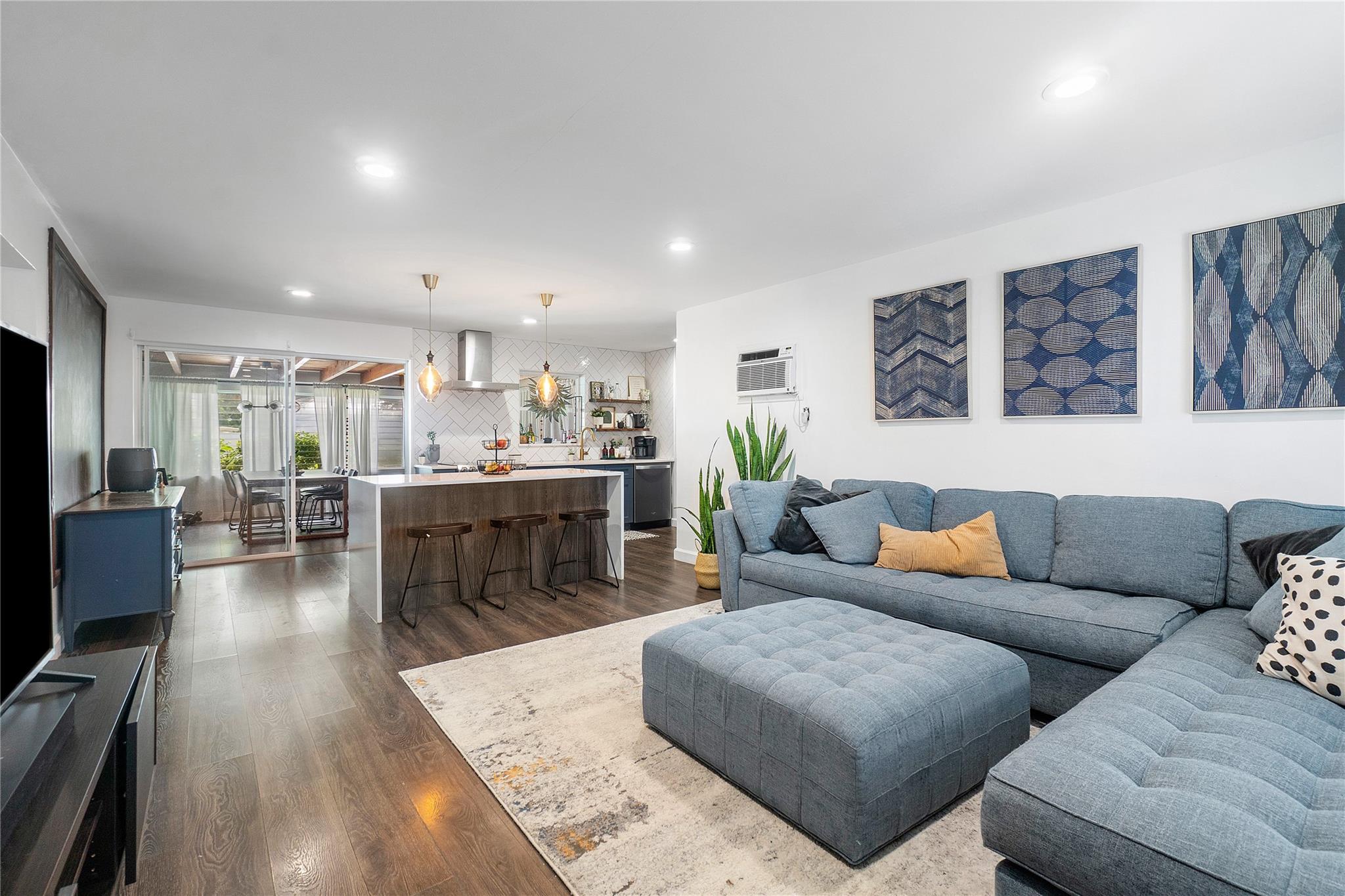 KELSEY CITY - Residential