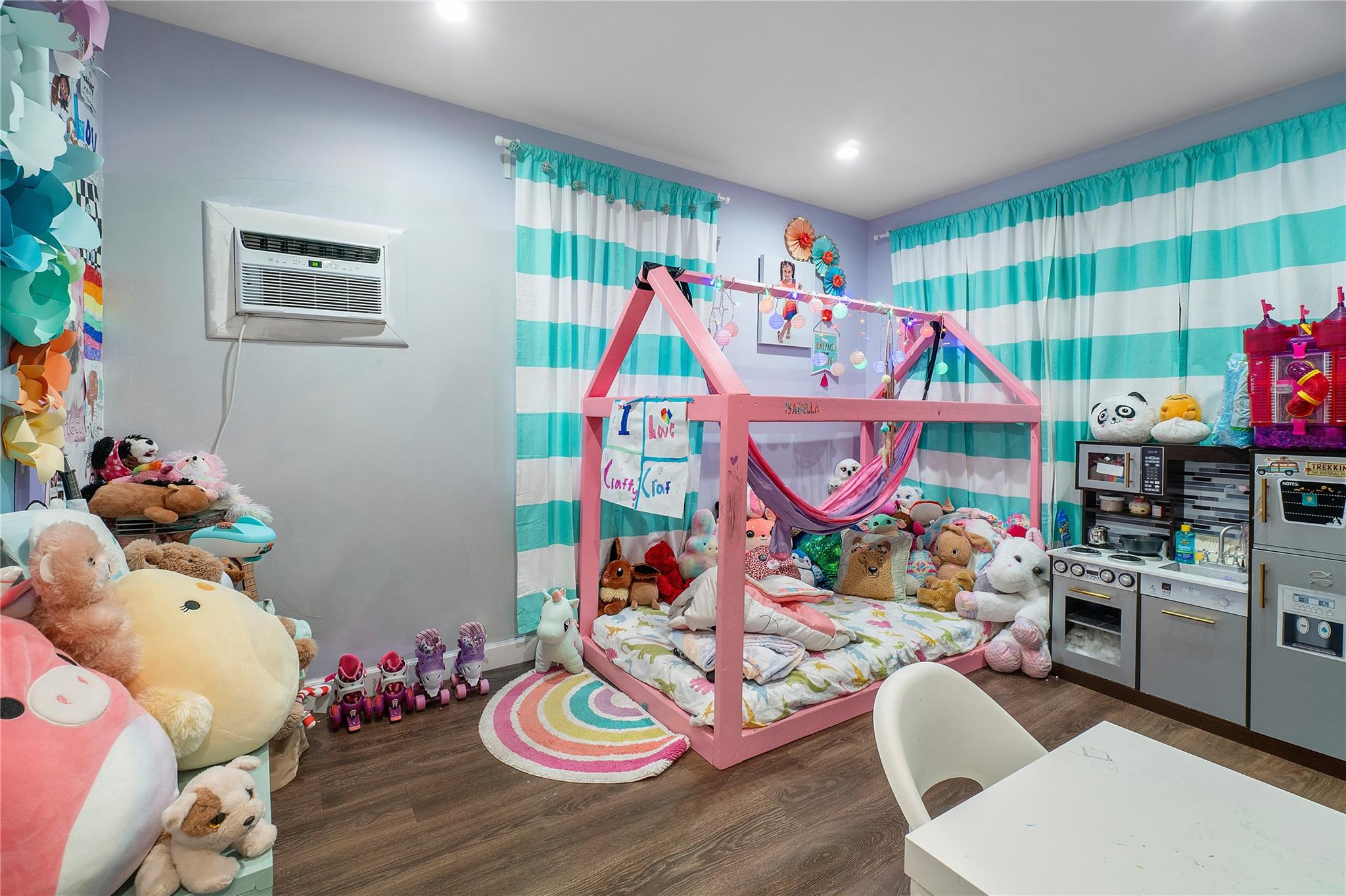 KELSEY CITY - Residential