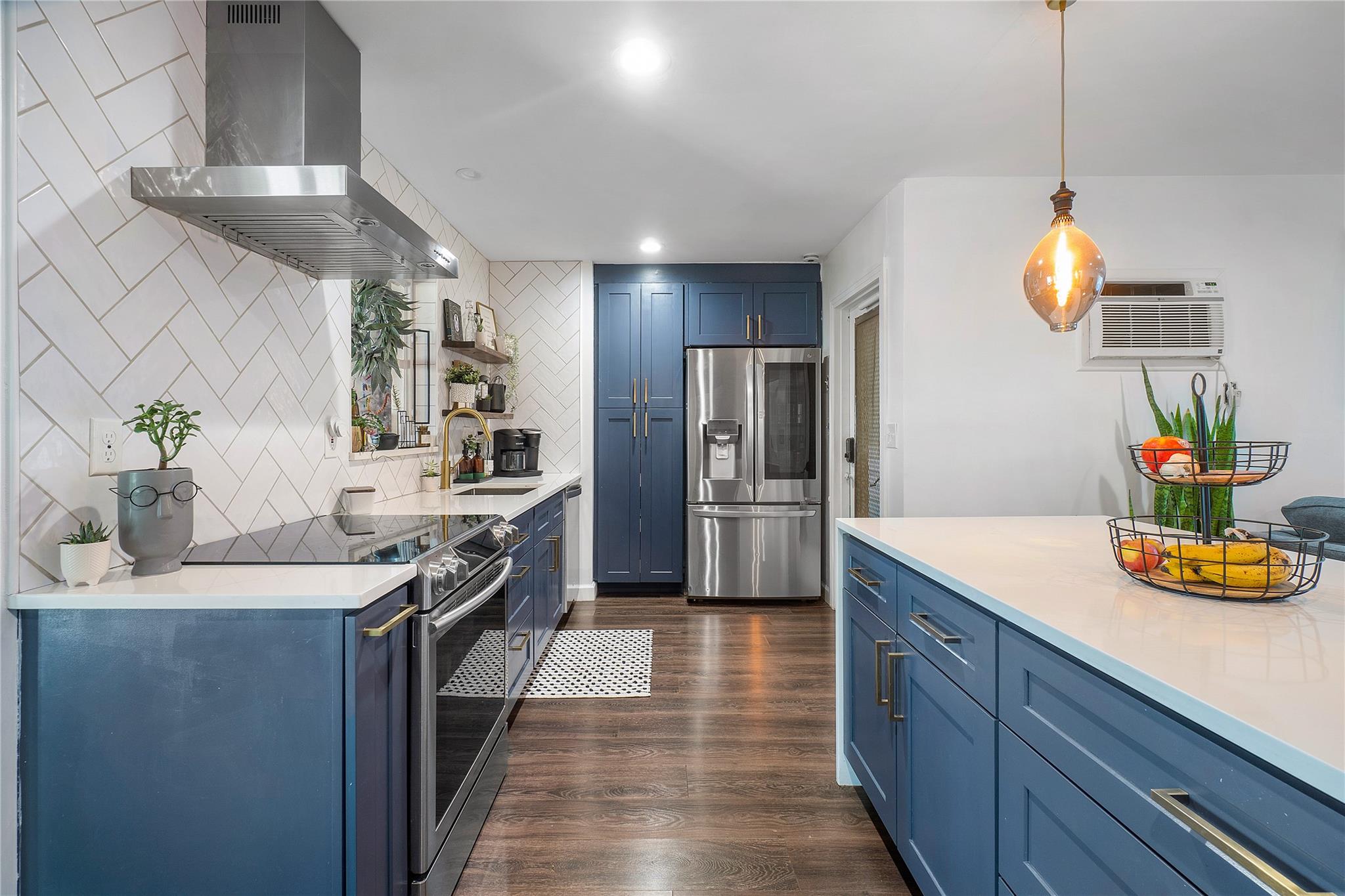 KELSEY CITY - Residential
