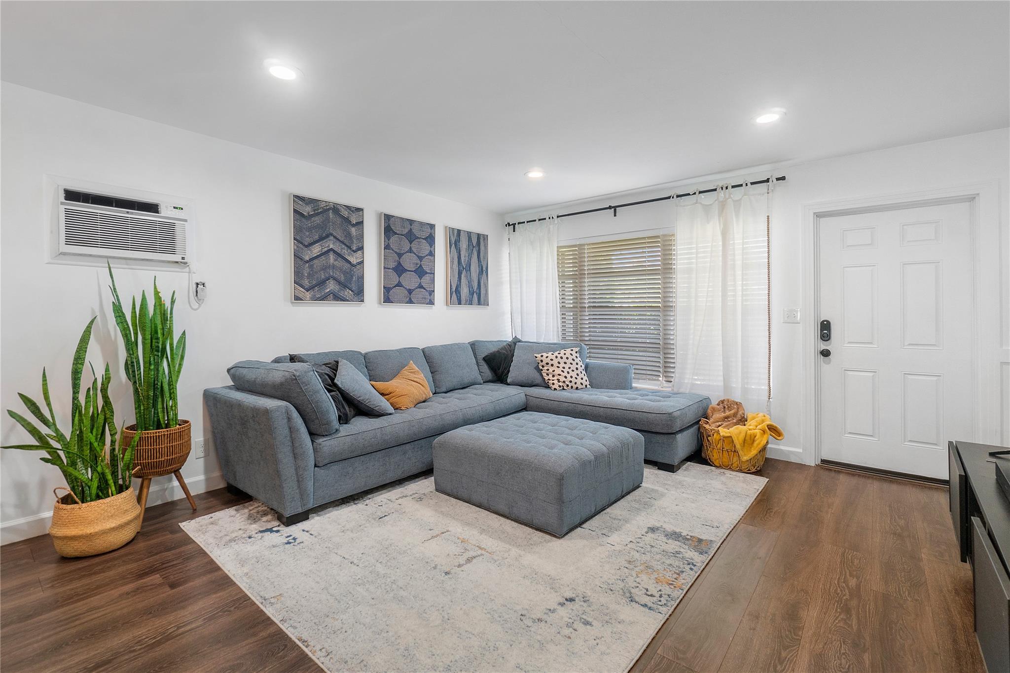 KELSEY CITY - Residential