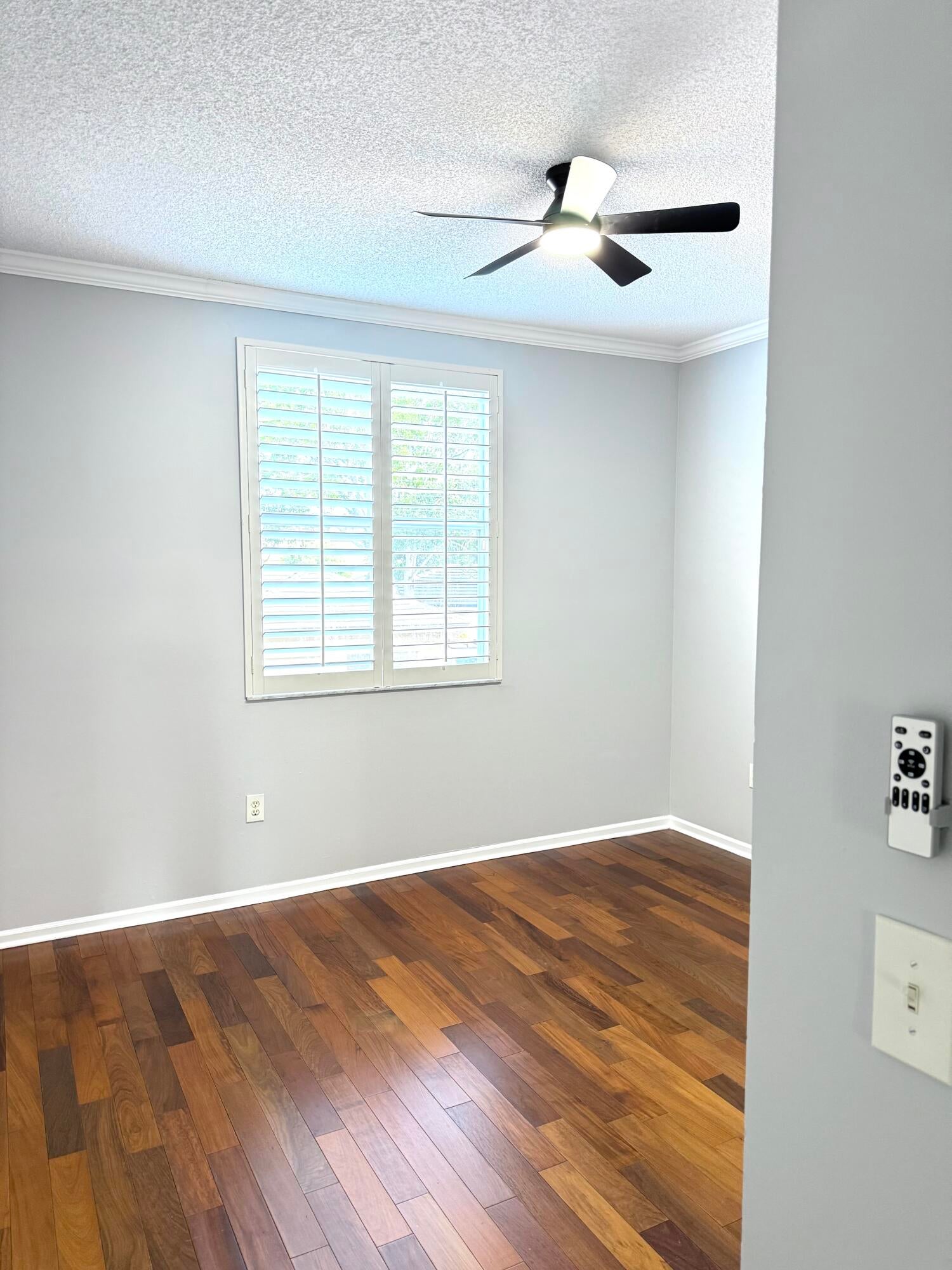 Properties 2080 Greenview Shores Boulevard 413
