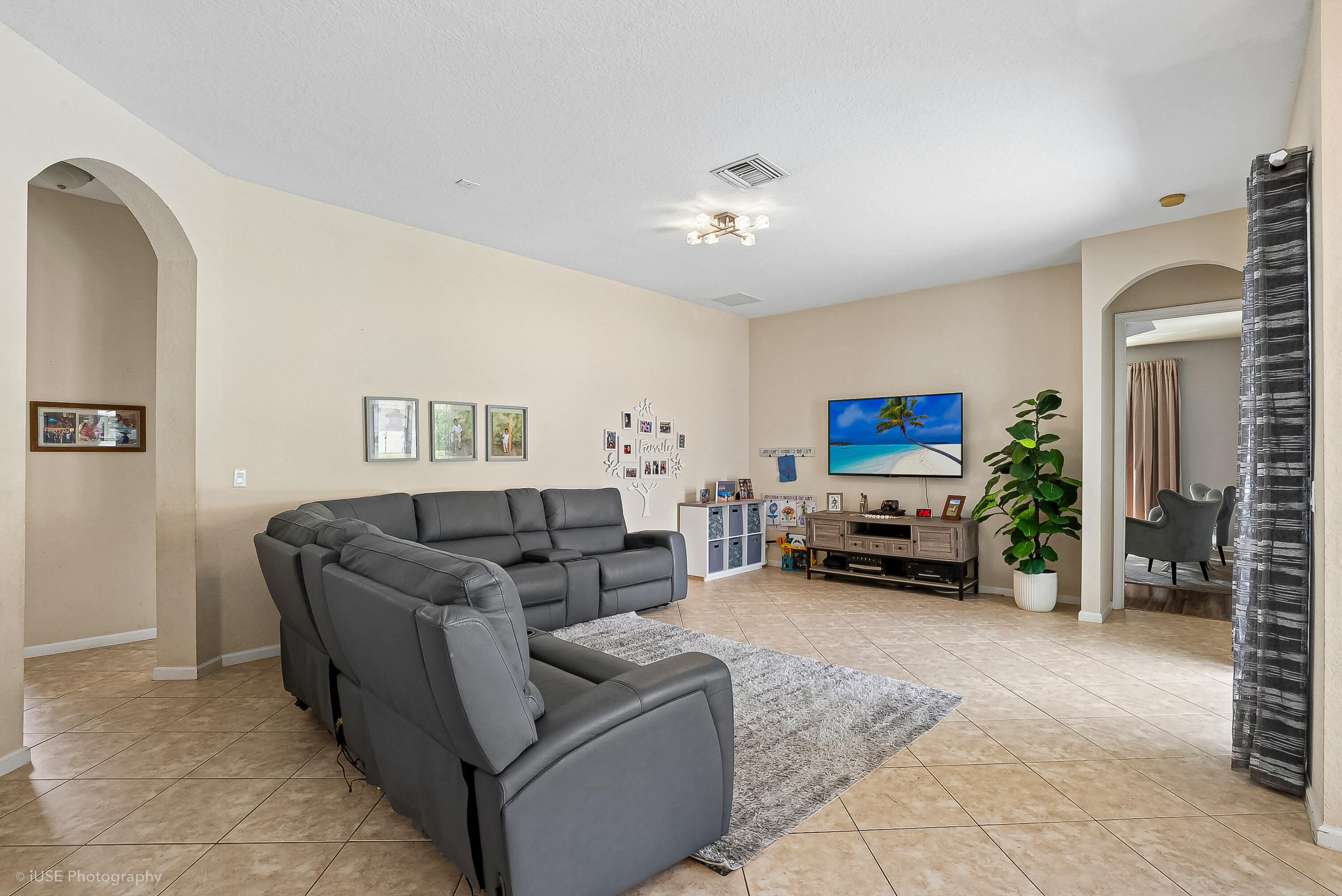 127 PALM BEACH PLANTATION Boulevard