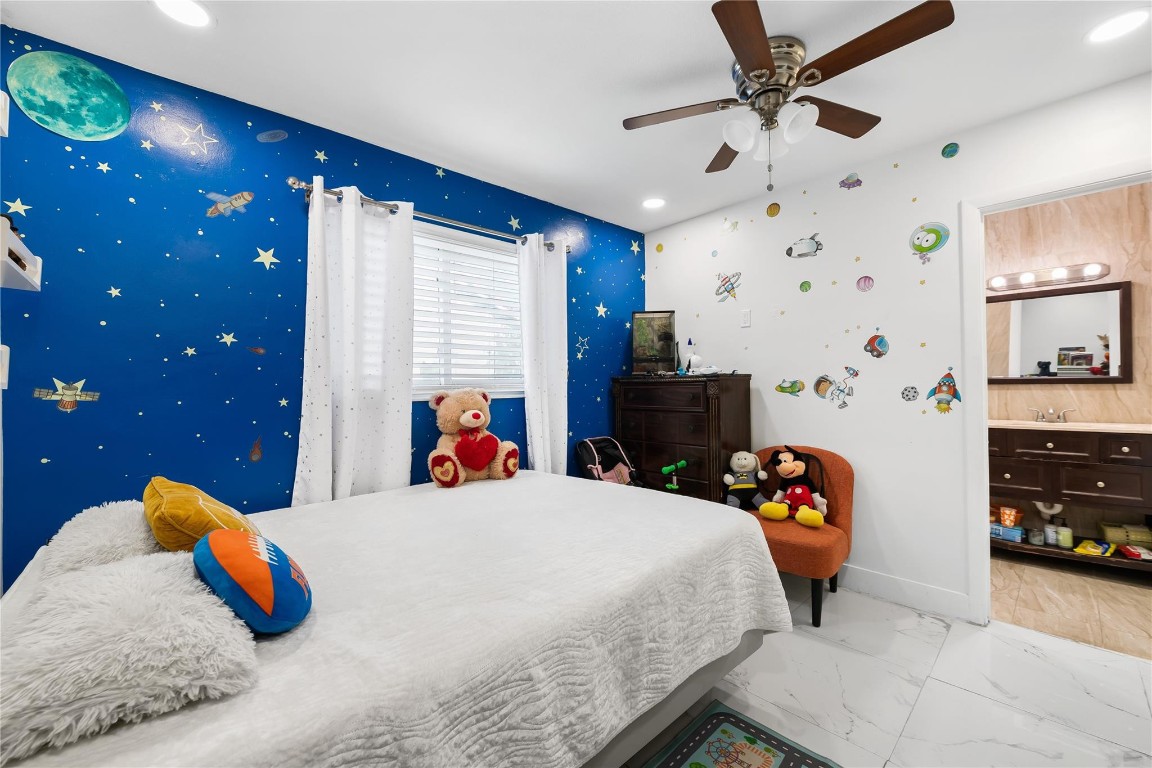 Chevy Chase 70-36 B - Residential