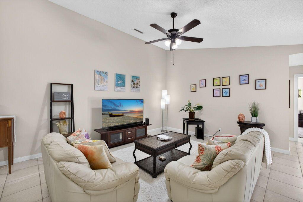 Photo of 1702 Silverleaf Oak Court, Palm Beach Gardens, FL 33410 (MLS # B26030875)