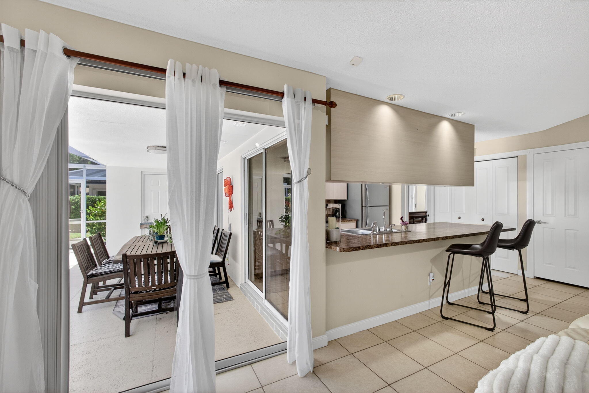 OAKS-SUNTERRACE - Residential